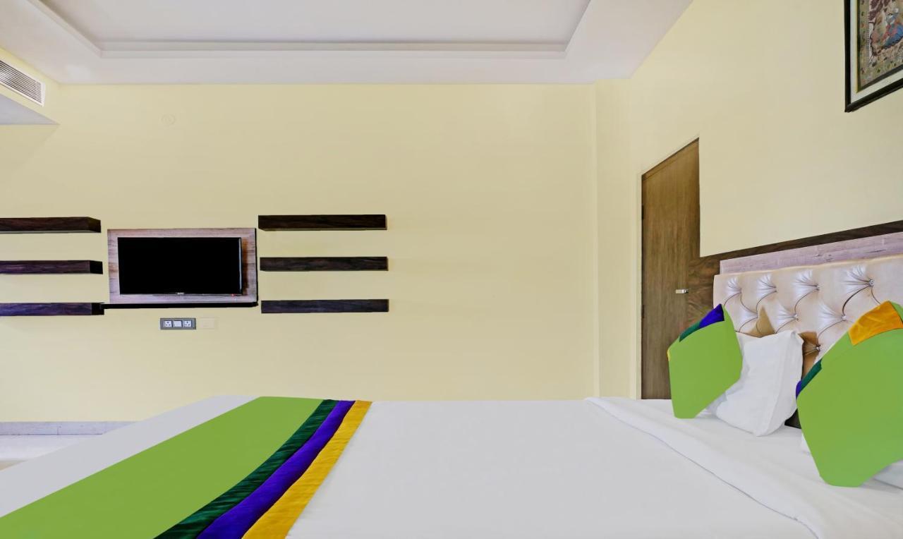 Treebo Trend Gupta Inn バラナシ エクステリア 写真