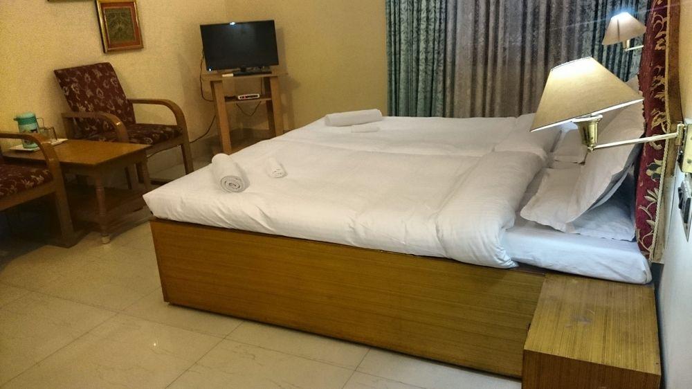 Treebo Trend Gupta Inn バラナシ エクステリア 写真